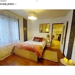 Holiday home Un Petit Truc En