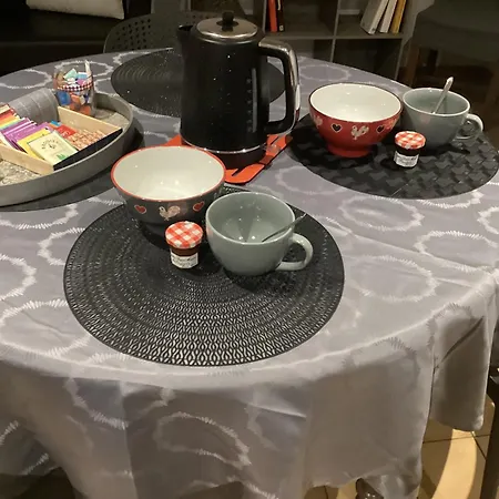 別荘 Un Petit Truc En *