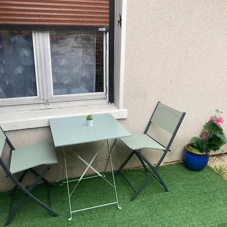 Un Petit Truc En