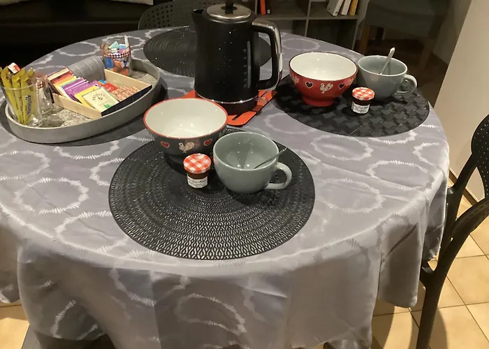 別荘 Un Petit Truc En *